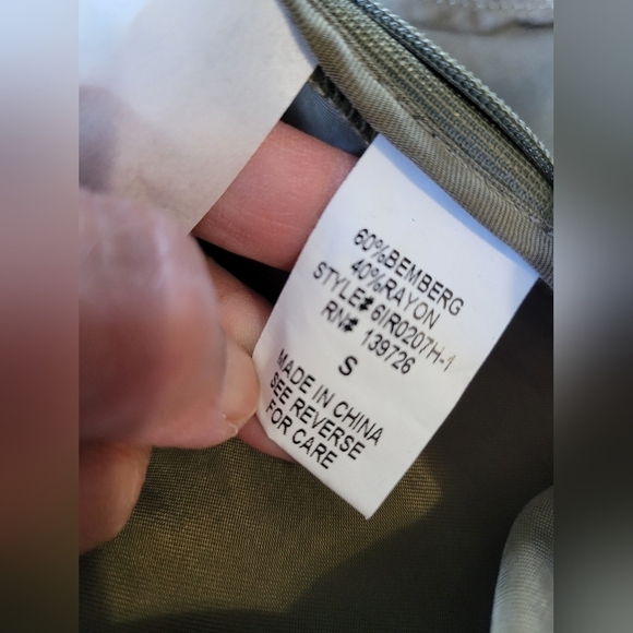 Honey Punch Women's Pinafore Jumpsuit Small in Green - Picture 4 of 15